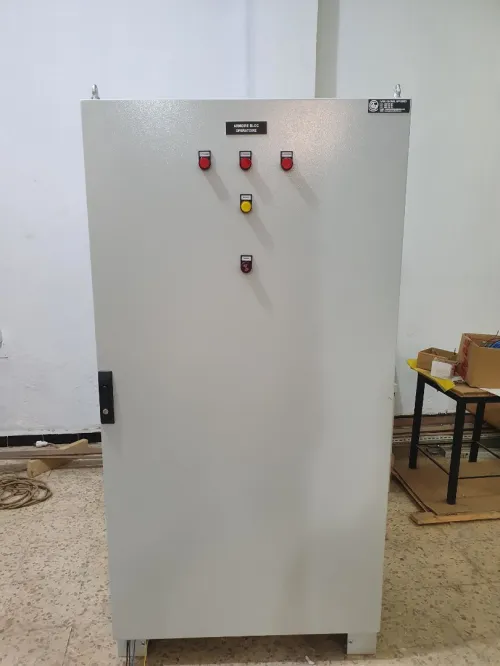 Armoire électrique pour bloc opératoires 