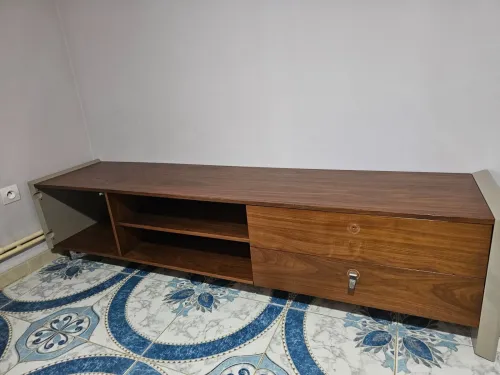Table TV