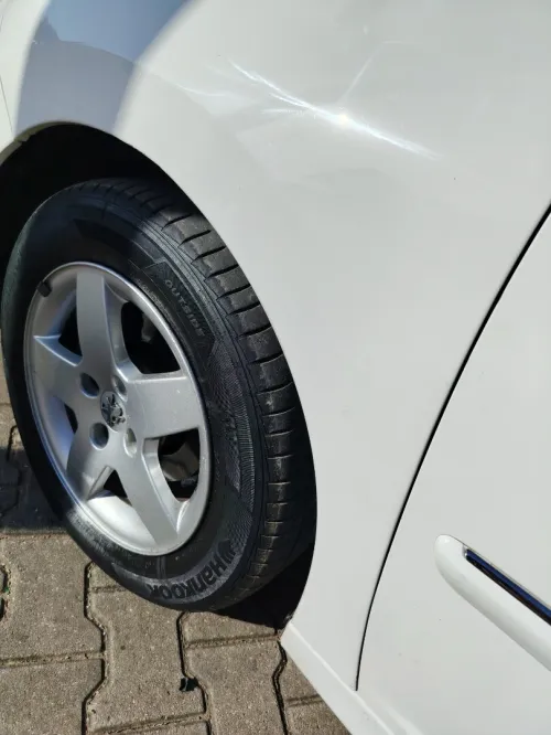 Peugeot 207 2012 Fennec