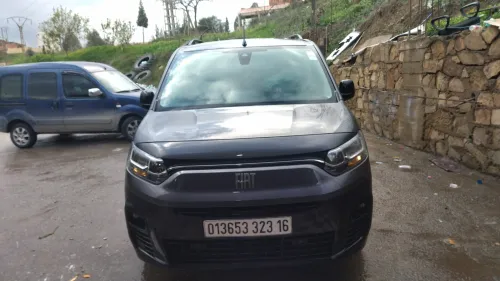 Fiat Doblo 2023 Italie