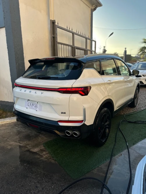 Geely Coolray 2025 