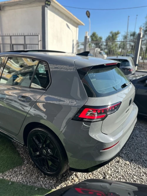 Volkswagen Golf 8 2025 R-Line