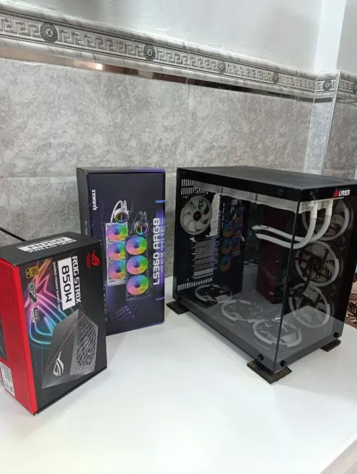 BOITE AURES + POWER SUPLY850 WAT GOLD ROG STRIX + WATER COLING RAIDAX WHITE RGB