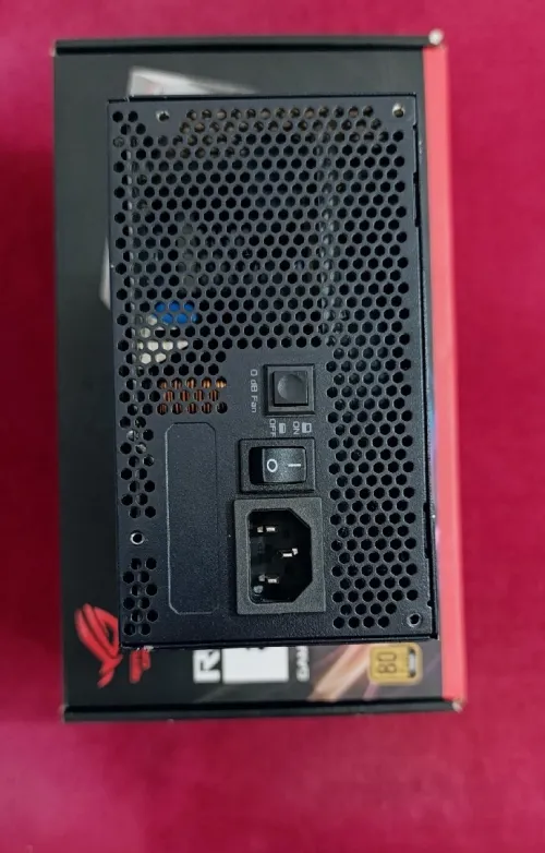 POWER 850 WAT GOLD ROG STRIX ORAN