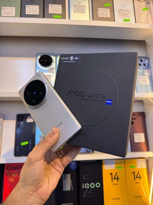 VIVO VIVO X100 ULTRA