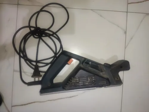  Rabot électrique Black & Decker 350W ماكينة سنفرة وتشطيب خشب (Made in England
