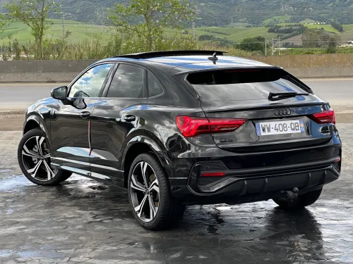 Audi Q3 2024 S Line