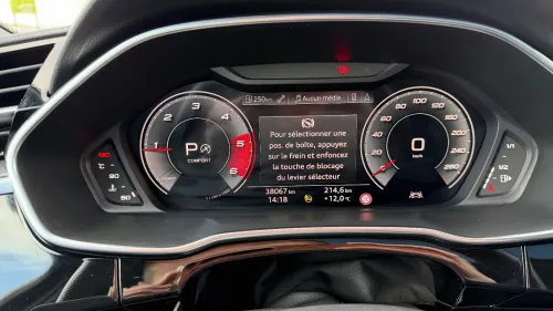 Audi Q3 2023 S line