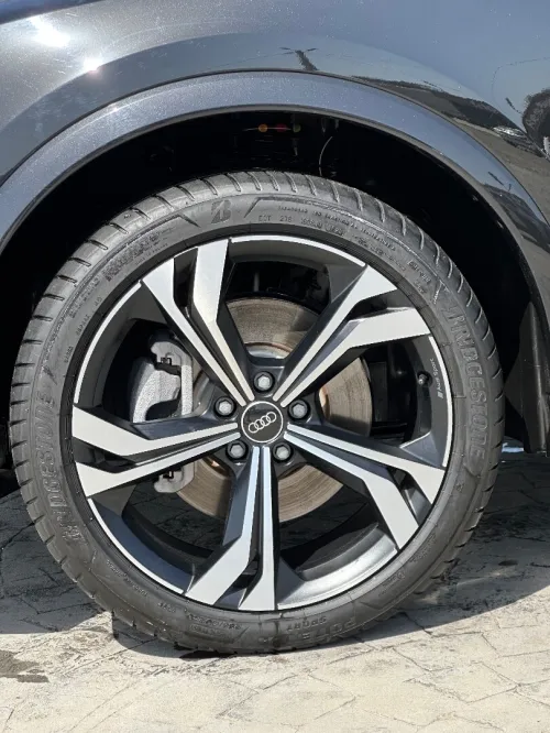 Audi Q3 2024 S Line