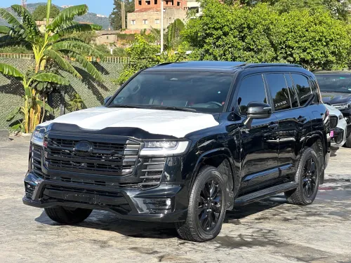 Toyota Land Cruiser  2026 VX-R black black