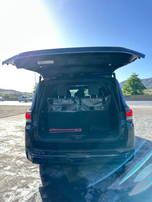 Toyota Land Cruiser  2026 VX-R black black