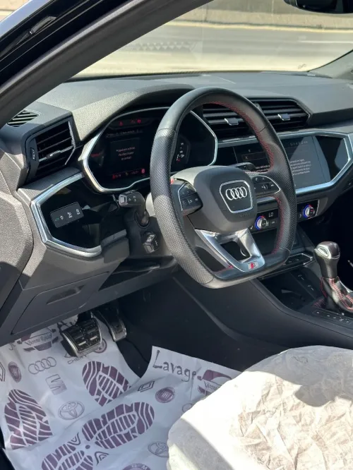 Audi Q3 2024 S Line