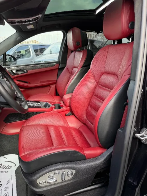 Porsche Macan 2024 Macan T