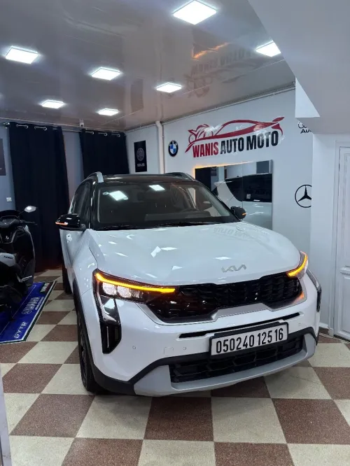 Kia Sonet  2025 Luxery