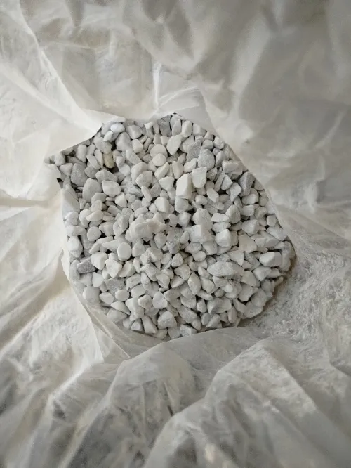 Gravier décoration للتزيين Gravier de marbre . Sac blanc حصى رخامي للحدائق والمنازل،