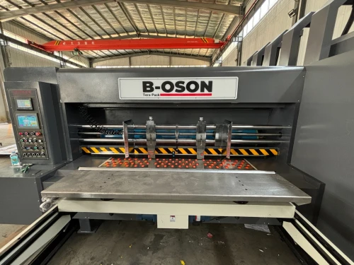آلة قطع و الطباعة على الكرتون المموج Machine de transformation carton ondulé