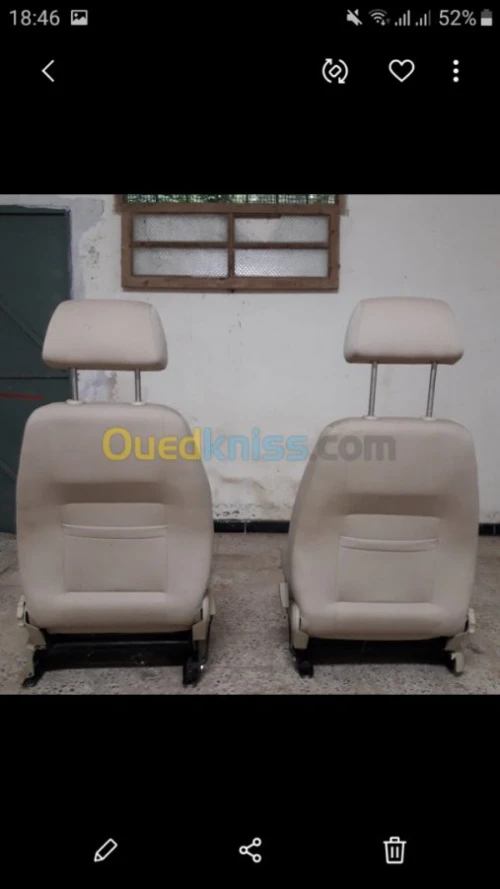 salon de voiture complet polo sedan 