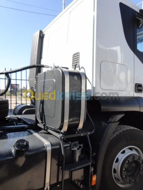 GRUES AUX / NACELLES , HYD & CARROSSER