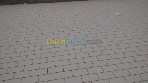 REVÊTEMENT DE SOL ANTI ACIDE