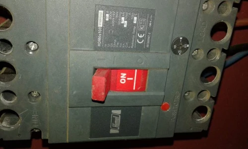 Electrecien bâtiment , industriels e