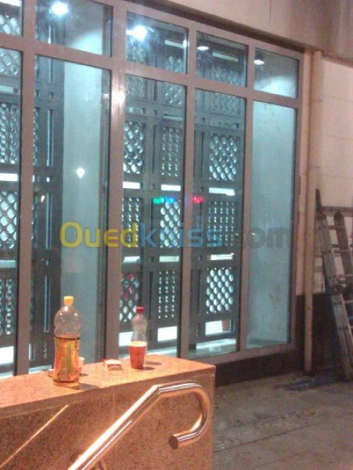Menuiserie d'aluminiume
