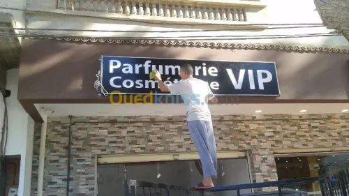 Alucobond,Lettre en relief plexi,LED.