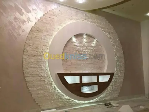 faux plafond avec décoration et pvc 