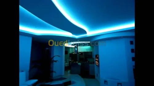 faux plafond avec décoration et pvc 
