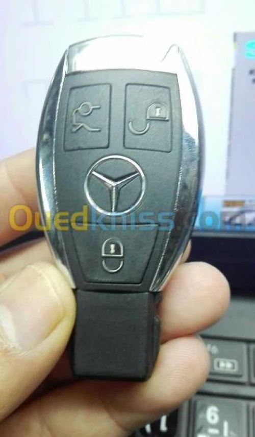CLE DE VOITURE MERCESDES 2005---2015