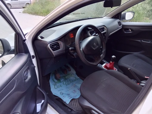 Peugeot 301 2013 Active