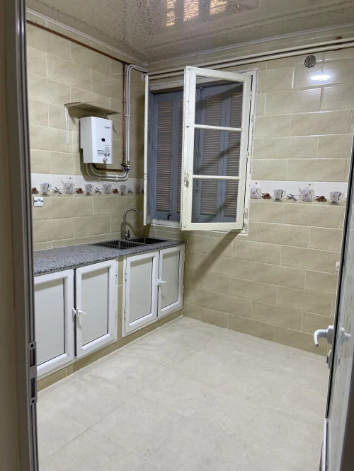 Location Appartement Niveau de villa F5 Alger Kouba