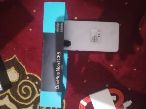 One plus One plus nord cE 5 5g