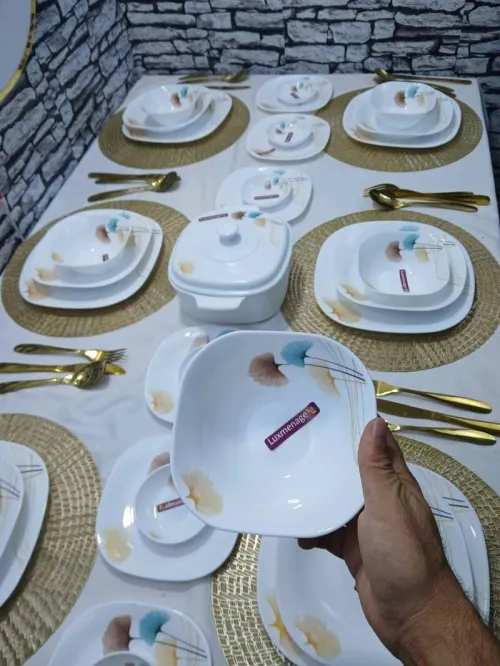 Service A Tabel 32 Piece Motif 2