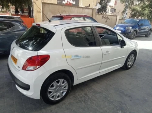 Peugeot 207 2012 