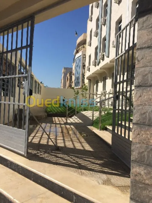 ENTREPRISE DE TRAVAUX DE BATIMENT