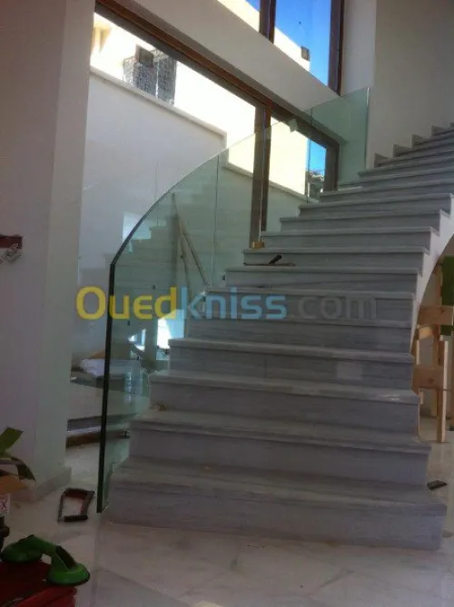 RAMPE D'ESCALIER BOIS,INOX,VERRE