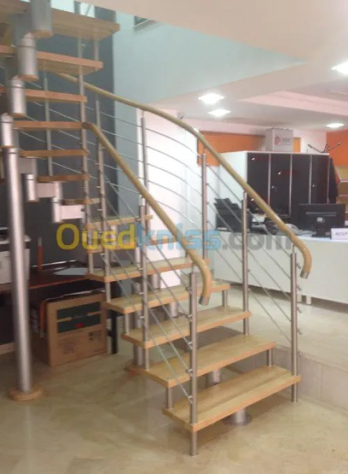 RAMPE D'ESCALIER BOIS,INOX,VERRE