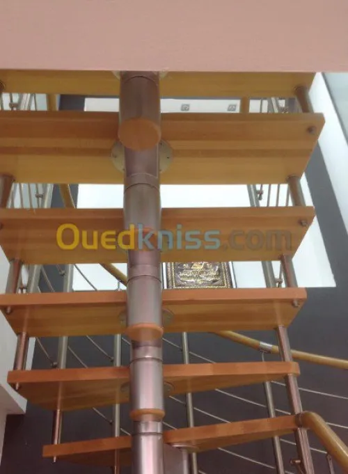 RAMPE D'ESCALIER BOIS,INOX,VERRE