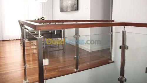 RAMPE D'ESCALIER BOIS,INOX,VERRE