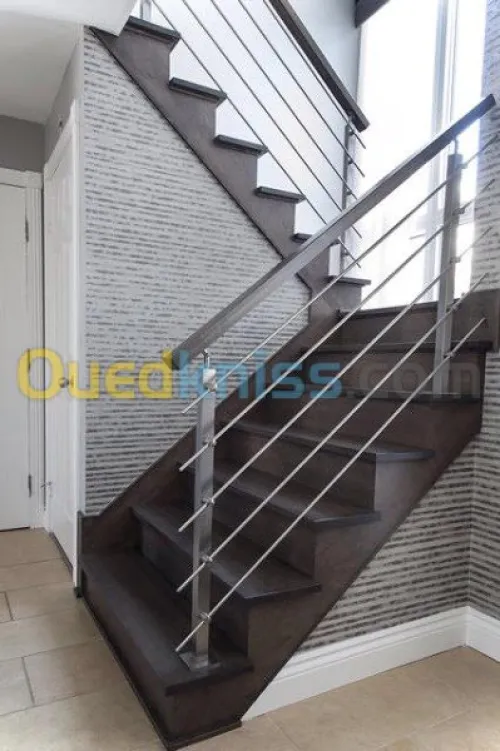 RAMPE D'ESCALIER BOIS,INOX,VERRE