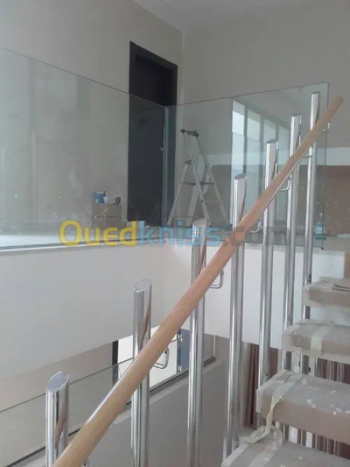 RAMPE D'ESCALIER BOIS,INOX,VERRE