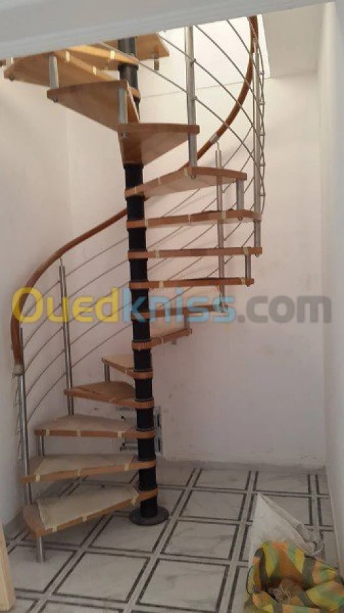 RAMPE D'ESCALIER BOIS,INOX,VERRE