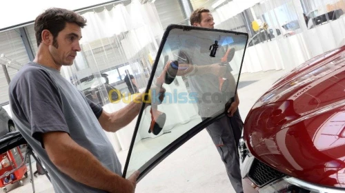 pare brise vitre lunette Nissan
