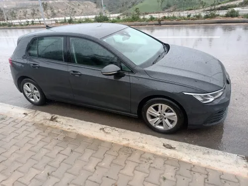 Volkswagen Golf 8 2024 Life   volant droite