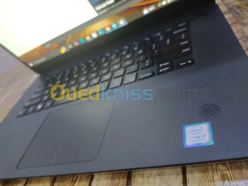 DELL PRECISION 5540 - Core I9 - 9980HK -32Go-512GoSSD-15.6" 4k- rtx QUADRO T2000- Win 10 PRO oled