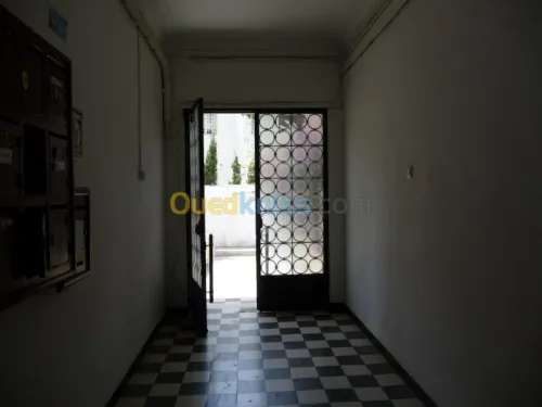 Location Appartement F5 Alger Hydra
