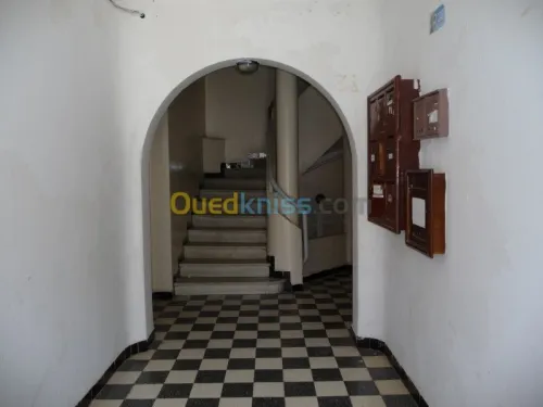 Location Appartement F5 Alger Hydra