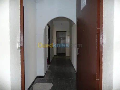 Location Appartement F5 Alger Hydra