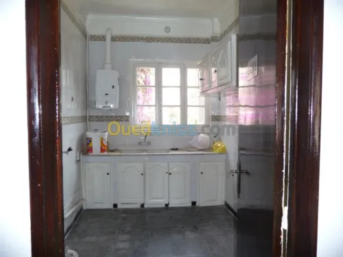 Location Appartement F5 Alger Hydra