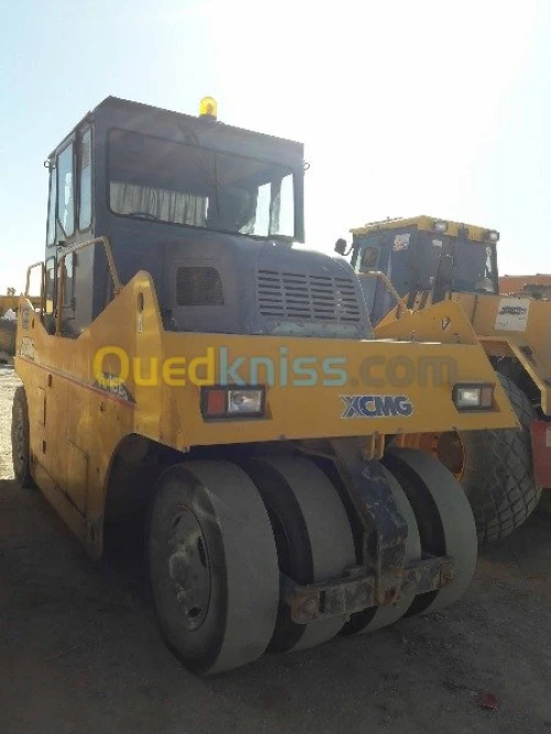 location compacteur pneumatique et mix